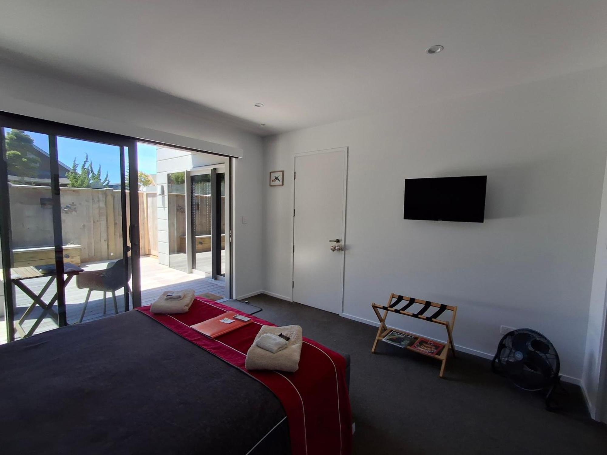 Papamoa Beach, Pohutukawa Deluxe Studio, On Hugoway Exterior photo