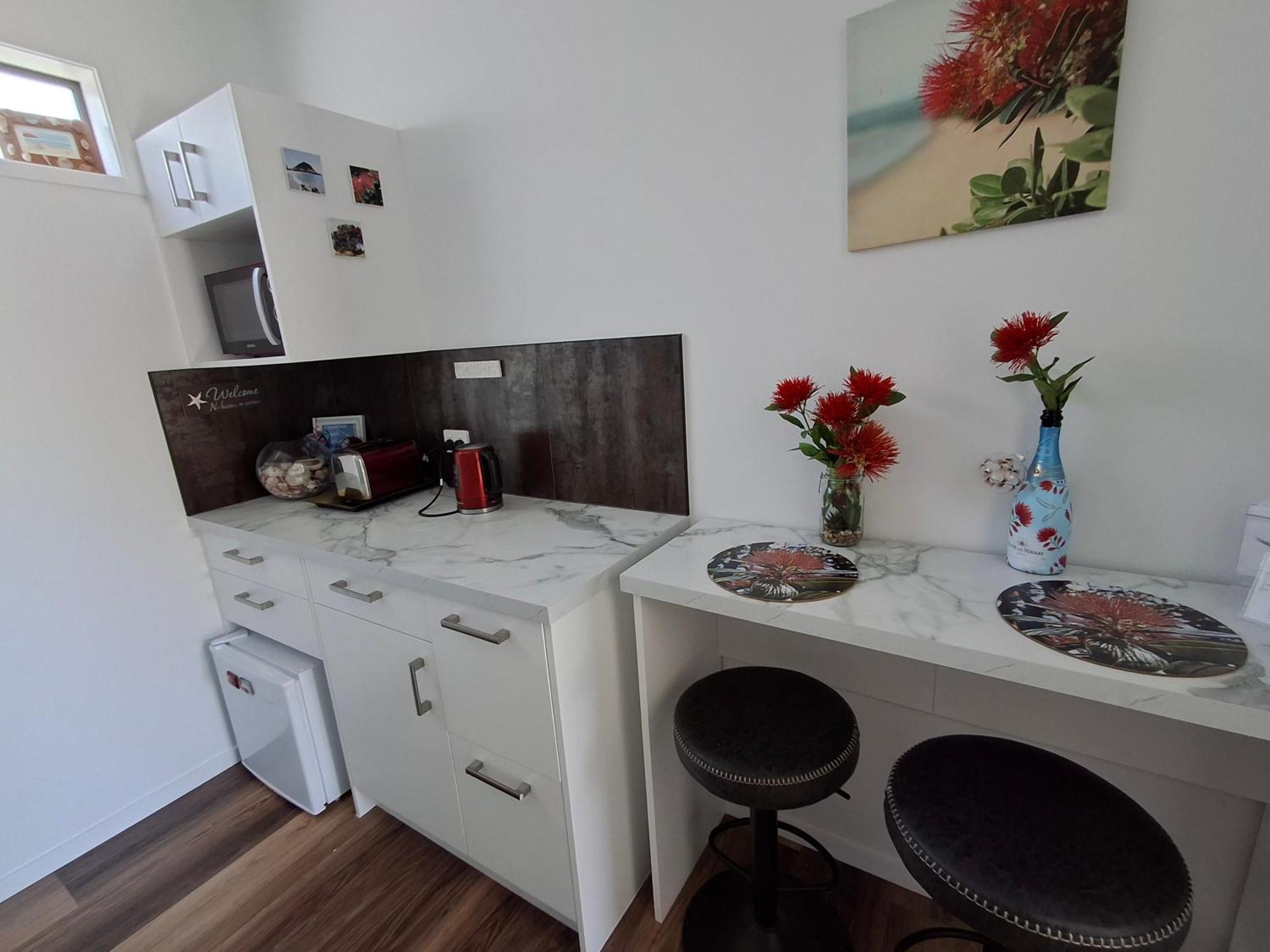 Papamoa Beach, Pohutukawa Deluxe Studio, On Hugoway Exterior photo