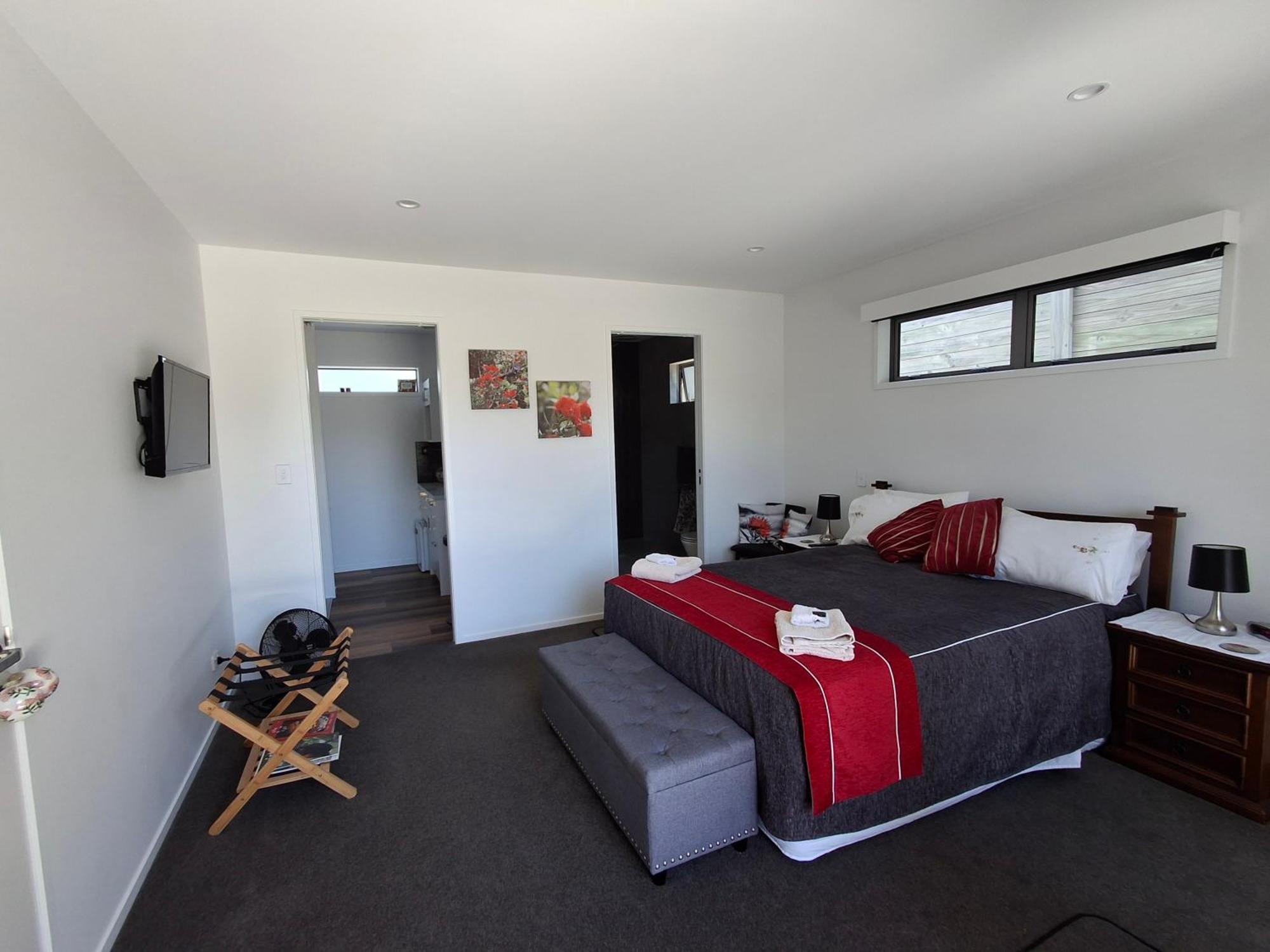 Papamoa Beach, Pohutukawa Deluxe Studio, On Hugoway Exterior photo